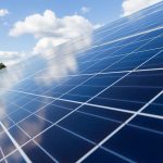 Jakie są różnice pomiędzy głównymi typami odnawialnych źródeł energii?