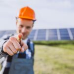 Czy warto postawić na małą instalację PV? Koszty vs korzyści